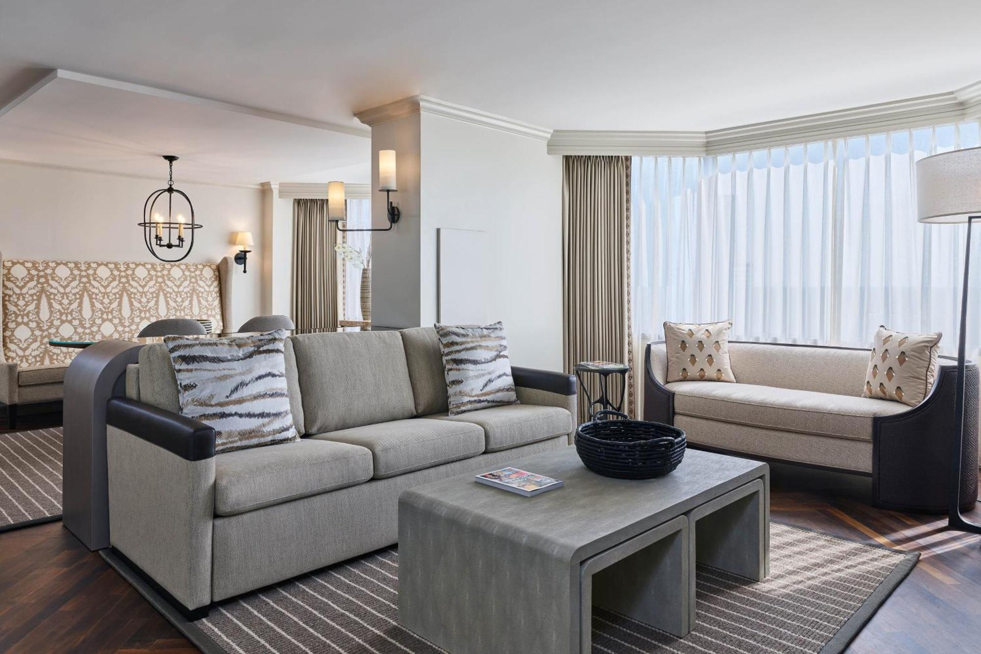 Buckhead & Peachtree Suite 1 Bedroom Suite 1 King